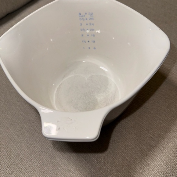 CorningWare Blue Cornflower Measuring Cup 4 cups 32 ounces - Picture 4 of 7